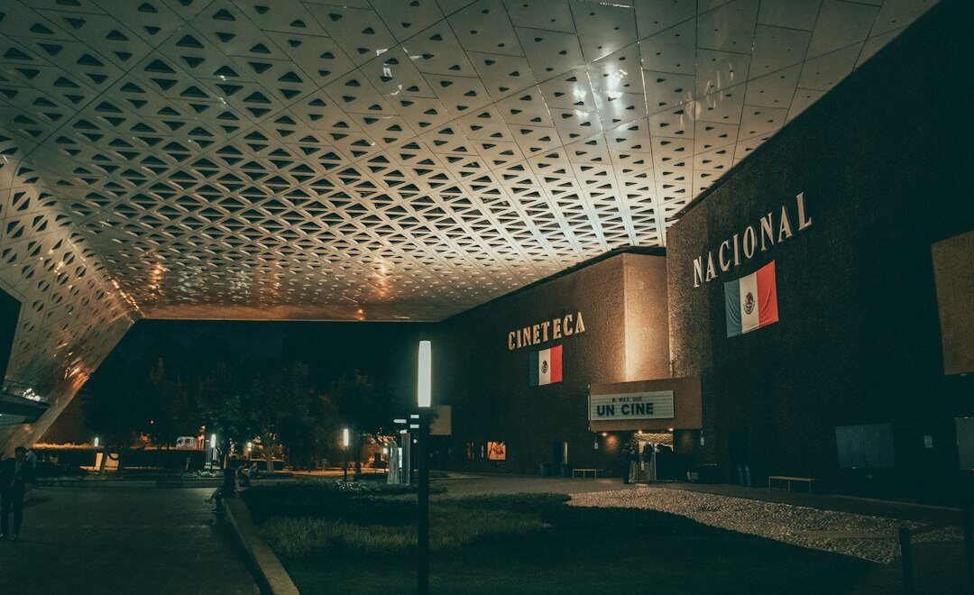 Recepción moderna de oficina corporativa en México